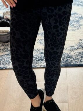 Women's Black Leopard Print Leggings